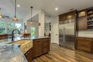 11708 Palisades Pkwy, Austin, TX 78732 - Photo 8