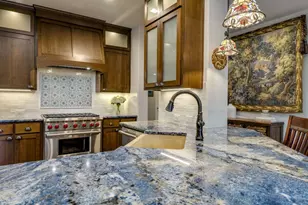 11708 Palisades Pkwy, Austin, TX 78732 - Photo 20