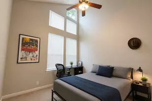 1910 Robbins Pl, Austin, TX 78705 - Photo 8