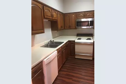 1910 Robbins Place #309, Austin, TX 78705 - Photo 4