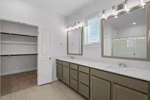 276 Bloomington Loop, Hutto, TX 78634 - Photo 20