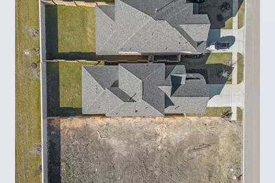 276 Bloomington Loop, Hutto, TX 78634 - Photo 34