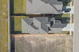 276 Bloomington Loop, Hutto, TX 78634 - Photo 34