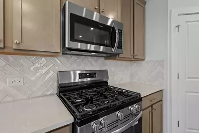 276 Bloomington Loop, Hutto, TX 78634 - Photo 6