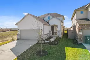 276 Bloomington Loop, Hutto, TX 78634 - Photo 2