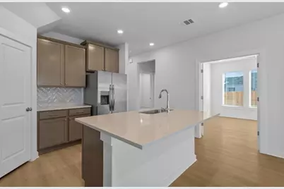 276 Bloomington Loop, Hutto, TX 78634 - Photo 8