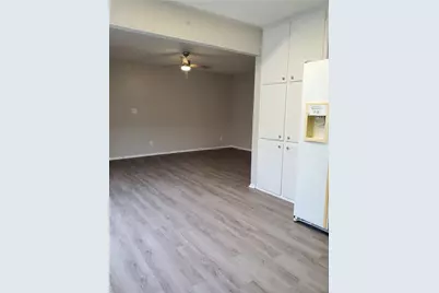 1065 Linde Avenue #1065, New Braunfels, TX 78130 - Photo 2