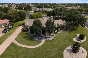 100 Dovetail Ln, Georgetown, TX 78628 - Photo 2