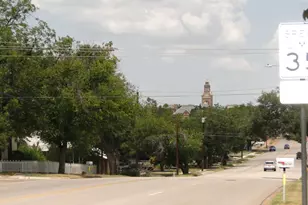 1308 Ford St, Llano, TX 78643 - Photo 6