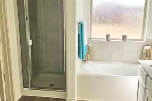 129 Esparza Dr, Bastrop, TX 78602 - Photo 16