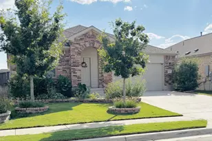 129 Esparza Dr, Bastrop, TX 78602 - Photo 2