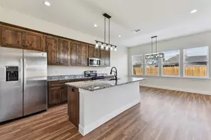 104 Callie St, Smithville, TX 78957 - Photo 12