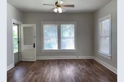 606 Mesquite Street, Bastrop, TX 78602 - Photo 4