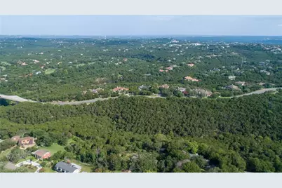 610 Lancelot Way, Austin, TX 78746 - Photo 6