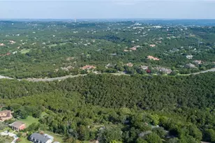 610 Lancelot Way, Austin, TX 78746 - Photo 6