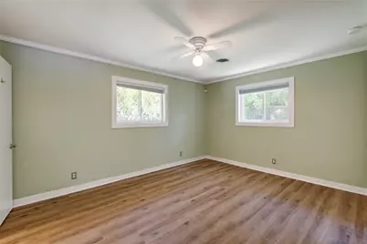 900 Aurora Circle, Austin, TX 78757 - Photo 14