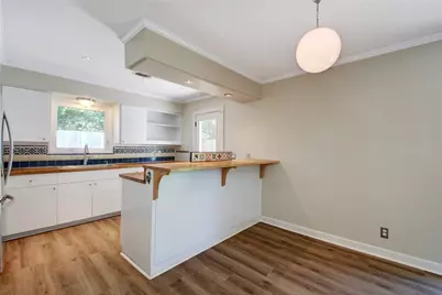 900 Aurora Circle, Austin, TX 78757 - Photo 8
