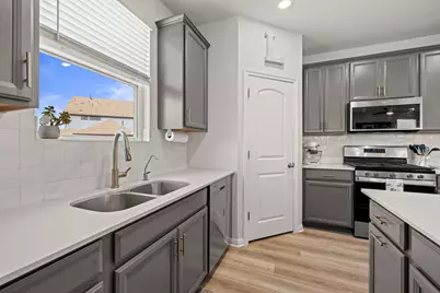 2049 Winston Way, Leander, TX 78641 - Photo 12