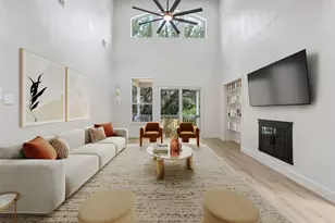 12717 Lee Park Ln, Austin, TX 78732 - Photo 6