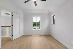 12717 Lee Park Ln, Austin, TX 78732 - Photo 20