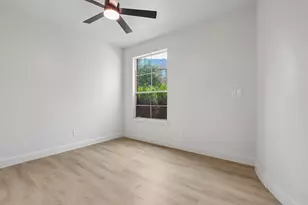 12717 Lee Park Ln, Austin, TX 78732 - Photo 14
