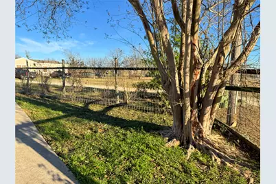 140 Alum Park Place Drive, Cedar Creek, TX 78612 - Photo 22