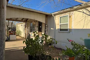 140 Alum Park Pl Dr, Cedar Creek, TX 78612 - Photo 2