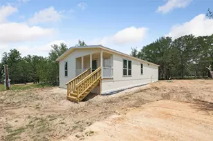855 Roosevelt Rd, Luling, TX 78648 - Photo 8
