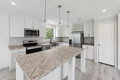 855 Roosevelt Road, Luling, TX 78648 - Photo 18