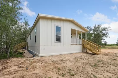 855 Roosevelt Road, Luling, TX 78648 - Photo 10