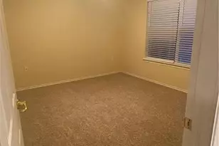 1420 Poppy Seed Ln, Austin, TX 78741 - Photo 6