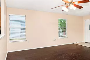 1420 Poppy Seed Ln, Austin, TX 78741 - Photo 4