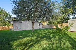 3308 Rockhurst Ln, Austin, TX 78723 - Photo 16