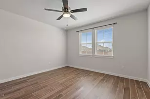 368 Banff Dr, Kyle, TX 78640 - Photo 16