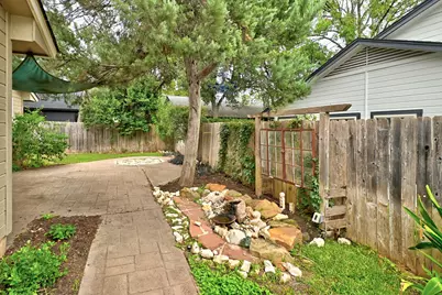 11218 Stormy Ridge Road, Austin, TX 78739 - Photo 30