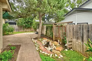 11218 Stormy Ridge Rd, Austin, TX 78739 - Photo 30