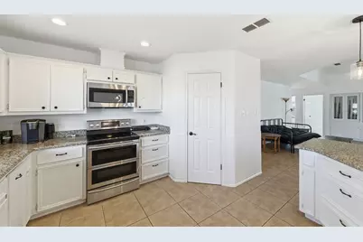 162 Fm 672 Road, Dale, TX 78616 - Photo 14