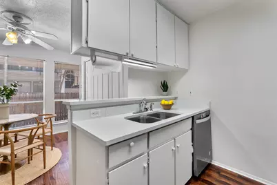 6910 Hart Lane #203, Austin, TX 78731 - Photo 4