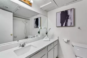 6910 Hart Ln, Austin, TX 78731 - Photo 10