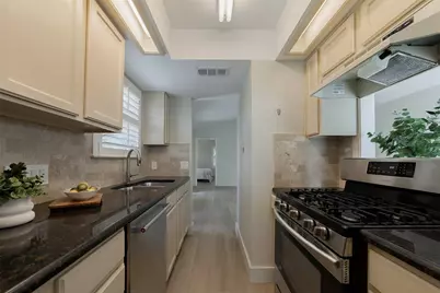 2500 Quarry Road #5, Austin, TX 78703 - Photo 8