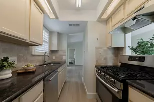 2500 Quarry Rd, Austin, TX 78703 - Photo 8