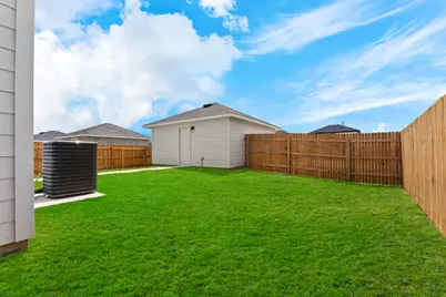 1061 Phantom Hill Boulevard, Buda, TX 78610 - Photo 28