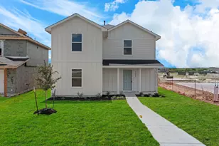 1061 Phantom Hl Blvd, Buda, TX 78610 - Photo 1