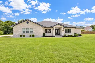 108 Kyle Ln, Georgetown, TX 78633 - Photo 2
