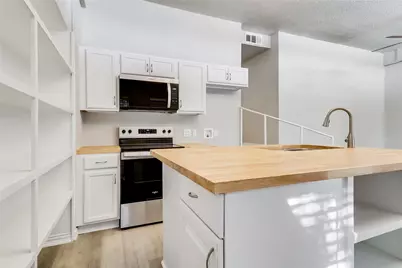 5918 Lago Vista Way #D33, Lago Vista, TX 78645 - Photo 6