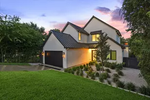 3813 Wilson St, Austin, TX 78704 - Photo 2