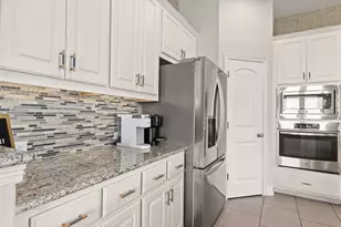 5108 Pearl Cres Ln, Georgetown, TX 78626 - Photo 6