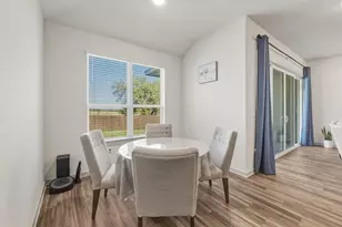 1640 Flying Horseshoe Bnd, Georgetown, TX 78628 - Photo 8