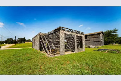 213 E 4th Street, Rockdale, TX 76567 - Photo 8