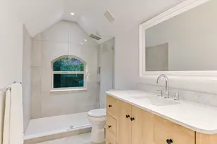 601 Crystal Creek Dr, Austin, TX 78746 - Photo 32